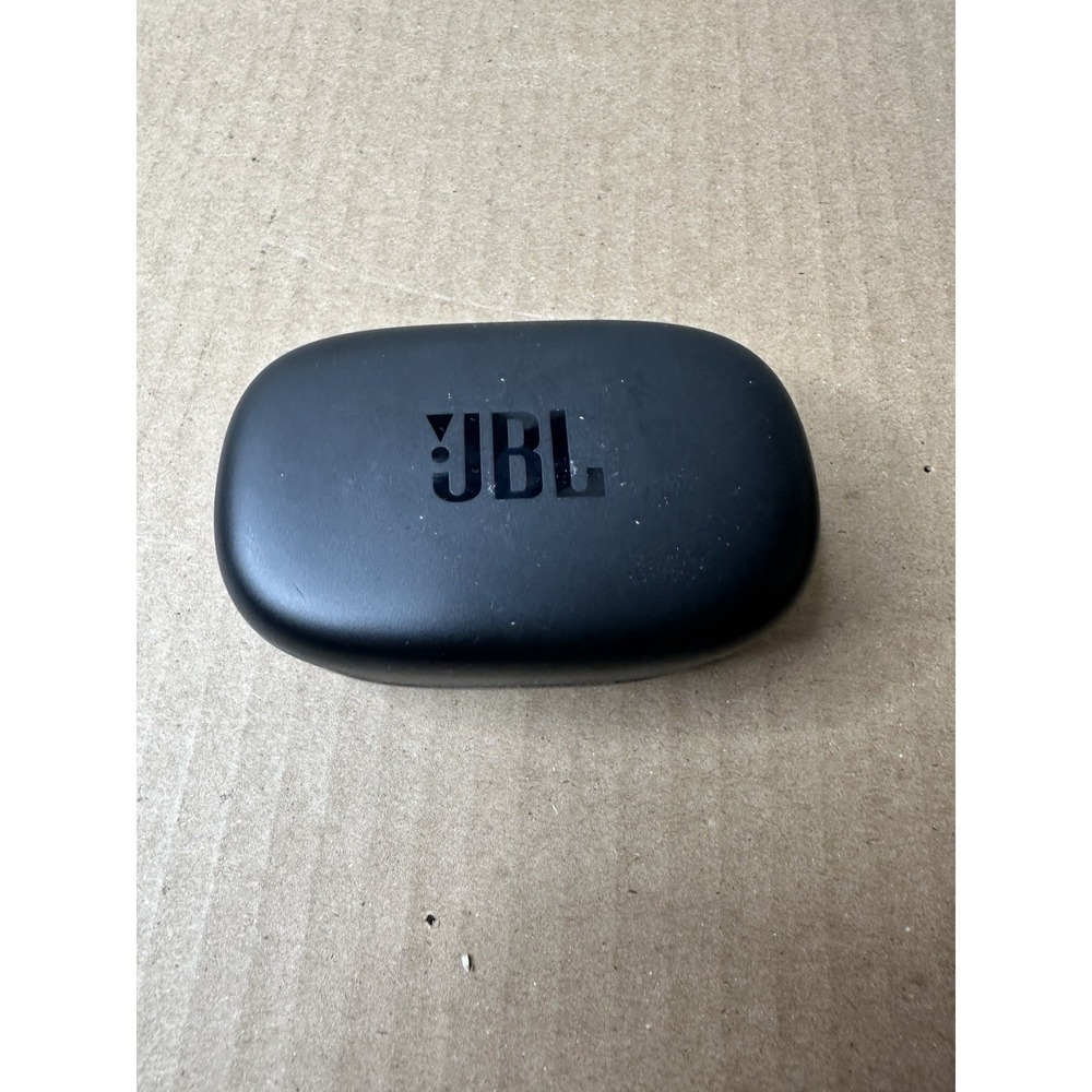 JBL Endurance Peak 3 Wireless Bluetooth Earbuds Waterproof Charging Case Black